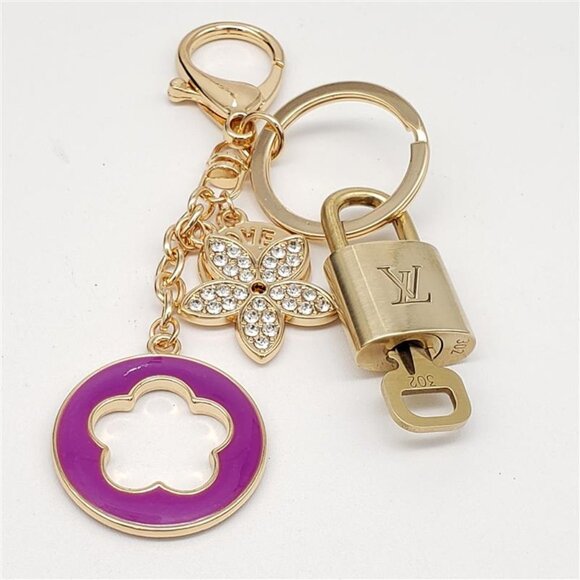 Authentic Louis Vuitton Lock & Key with Unbranded Flower Charm, Keychain - Picture 9 of 9